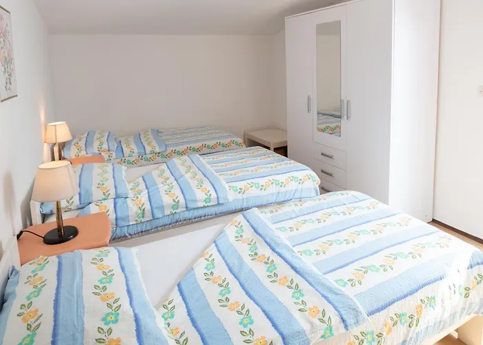 Apartments Mira 645