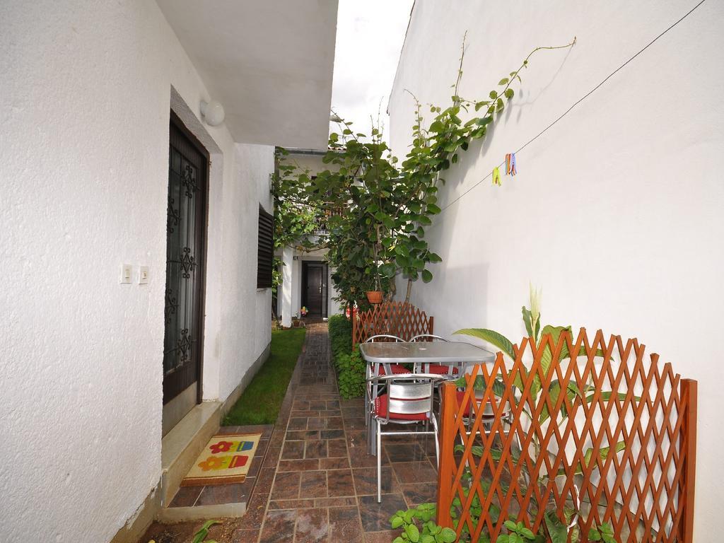 Mira 645 Apartment Porec