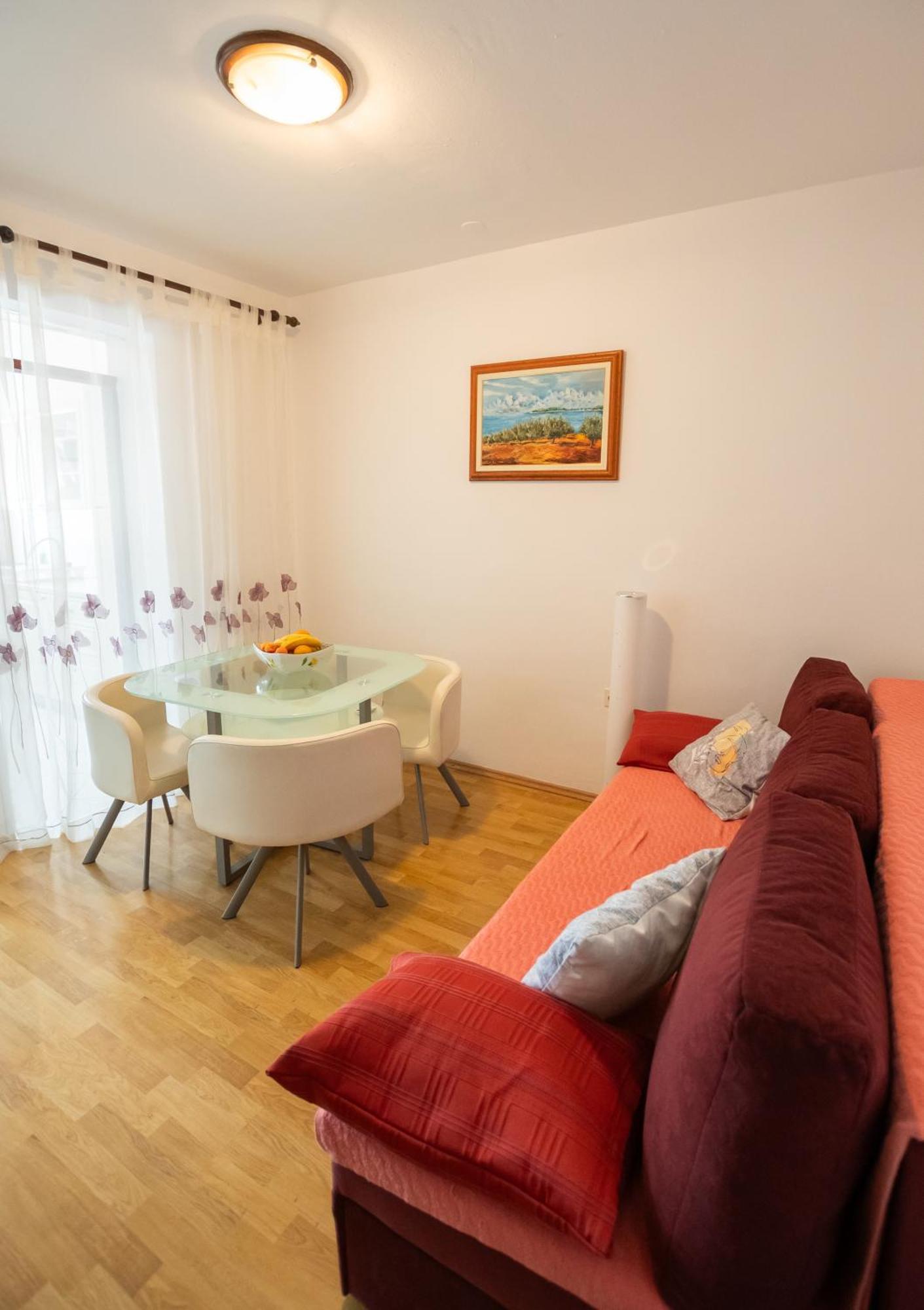 Mira 645 Apartment Porec